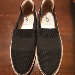UGG Womens Black Knit Slip-On Sneakers Size 7